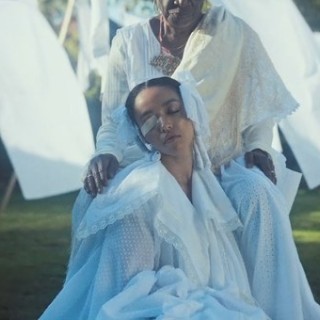 FKA twigs - home with you - Tekst piosenki, lyrics - teksciki.pl