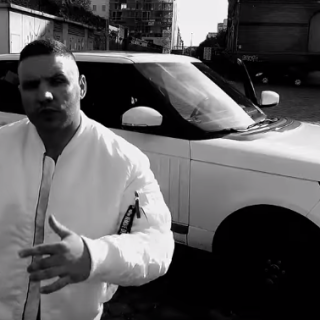 Fler - Zur selben Zeit - Tekst piosenki, lyrics - teksciki.pl