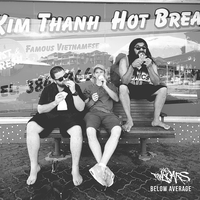 Funkoars - Below Average - Tekst piosenki, lyrics - teksciki.pl