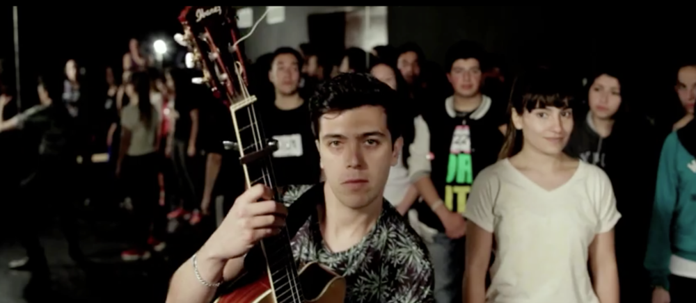 Gepe - Bailar Bien, Bailar Mal (Feat. Carla Morrison) - Tekst piosenki, lyrics - teksciki.pl