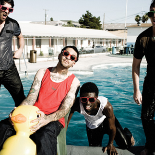 Gym Class Heroes - Eighty-Five - Tekst piosenki, lyrics - teksciki.pl