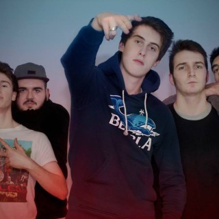 High Five Crew - AWE - Tekst piosenki, lyrics - teksciki.pl