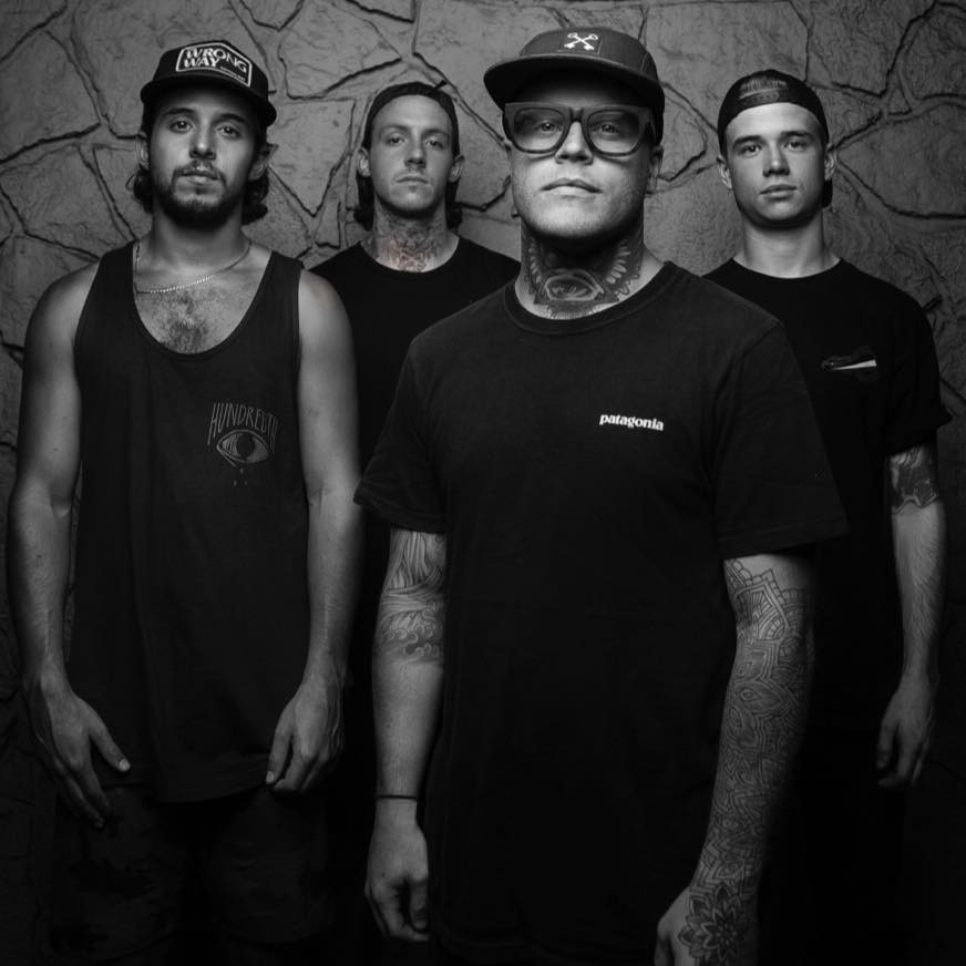 Hundredth - Demons - Tekst piosenki, lyrics - teksciki.pl