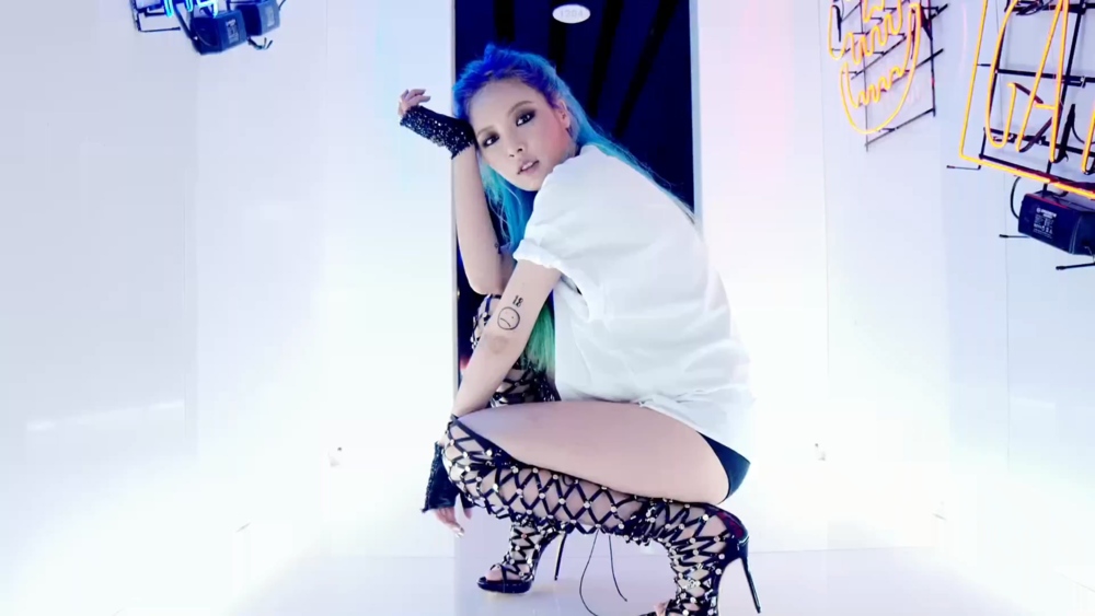 Hyuna - Roll Deep (Because I'm The Best) - Tekst piosenki, lyrics - teksciki.pl