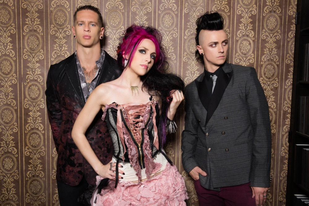 Icon For Hire - Bam Bam Pop - Tekst piosenki, lyrics - teksciki.pl