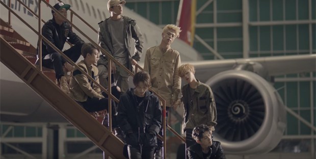 Ikon - Airplane - Tekst piosenki, lyrics - teksciki.pl