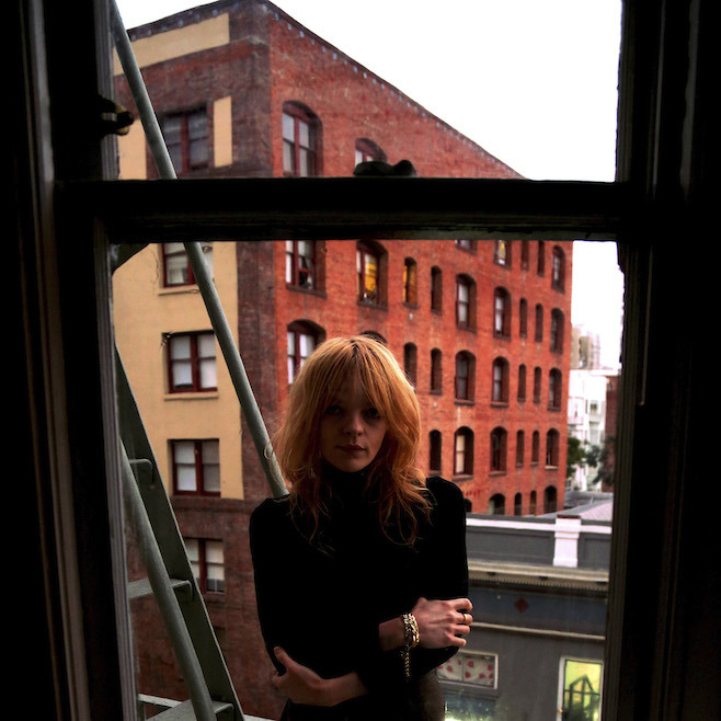 Jessica Pratt - On Your Own Love Again - Tekst piosenki, lyrics - teksciki.pl