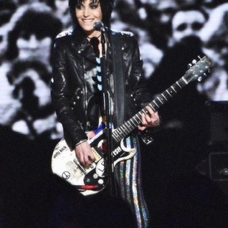 Joan Jett & the Blackhearts - Cherry Bomb - Tekst piosenki, lyrics - teksciki.pl