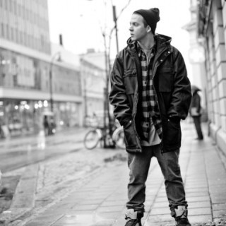 Jonesy - Song - Tekst piosenki, lyrics - teksciki.pl