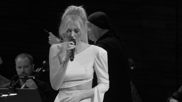 Kasia Moś & AUKSO - Dumka - Tekst piosenki, lyrics - teksciki.pl