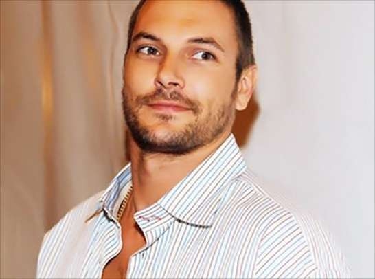 Kevin Federline - A League of My Own - Tekst piosenki, lyrics - teksciki.pl