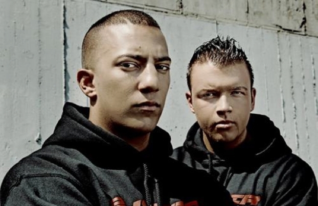 Kollegah und Farid Bang - Wir ficken die Szene - Tekst piosenki, lyrics - teksciki.pl