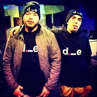 L Jinny - World On My Shoulder - Tekst piosenki, lyrics - teksciki.pl