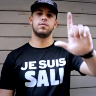 L'Antidote Lafamille - Je Suis Sali - Tekst piosenki, lyrics - teksciki.pl