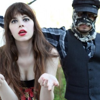 Le Butcherettes - The Leibniz Language - Tekst piosenki, lyrics - teksciki.pl