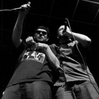 Los Chikos del Maíz - Trabajadores - Tekst piosenki, lyrics - teksciki.pl