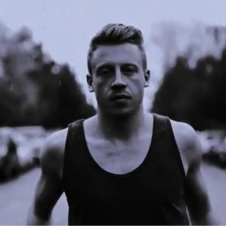 Macklemore - Can't Hold Us - Tekst piosenki, lyrics - teksciki.pl