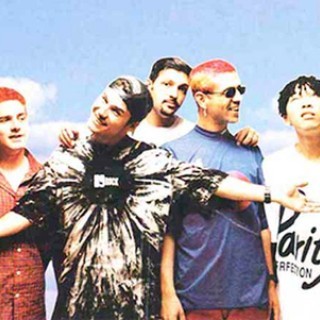 Mamonas Assassinas - Uma Arlinda Mulher - Tekst piosenki, lyrics - teksciki.pl