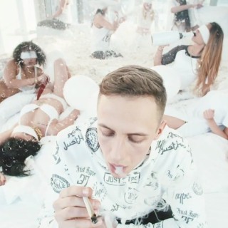 MarvinGame - Kiffen den ganzen Tag (Freestyle) - Tekst piosenki, lyrics - teksciki.pl