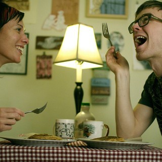 Matt & Kim - Not Alone - Tekst piosenki, lyrics - teksciki.pl