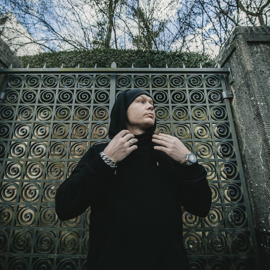 Maxat - Licht aus - Tekst piosenki, lyrics - teksciki.pl