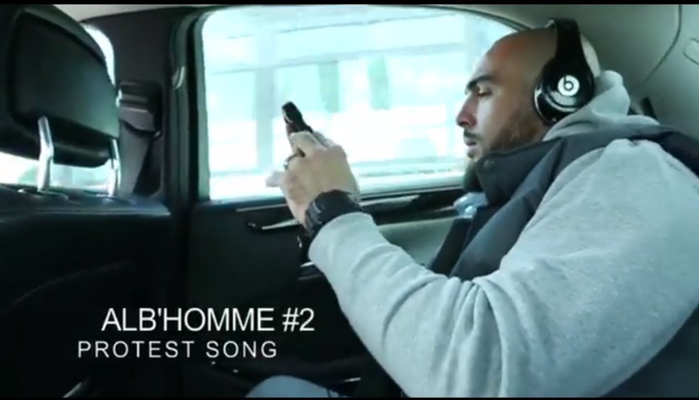 Médine - Alb'homme #3 : Du Hall au Music Hall - Tekst piosenki, lyrics - teksciki.pl