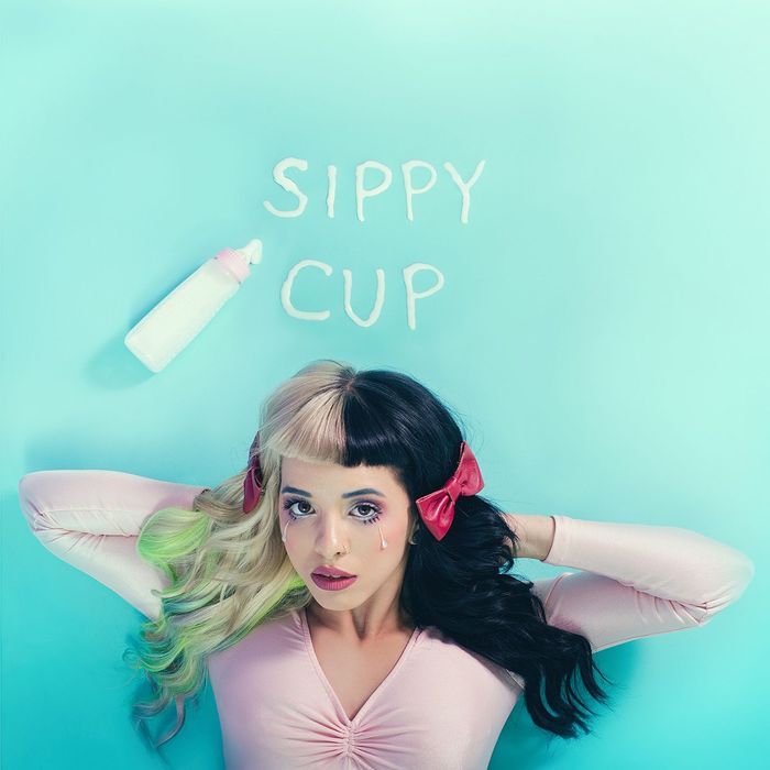 Melanie Martinez - Sippy Cup - Tekst piosenki, lyrics - teksciki.pl