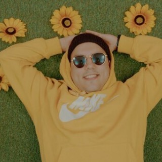 MiłyPan - Pij Kwiatuszku - Tekst piosenki, lyrics - teksciki.pl