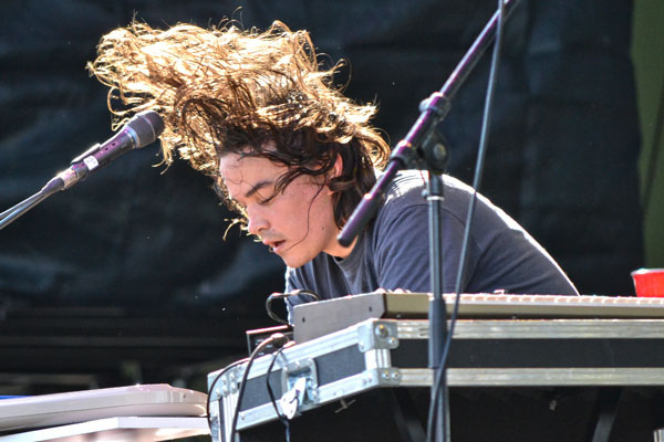 Moonface - Fast Peter - Tekst piosenki, lyrics - teksciki.pl