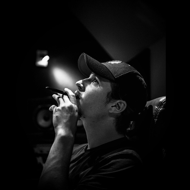 Nekfeu - Être humain - Tekst piosenki, lyrics - teksciki.pl