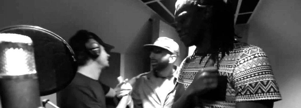 Nekfeu - Un homme et un microphone N°2 - Tekst piosenki, lyrics - teksciki.pl