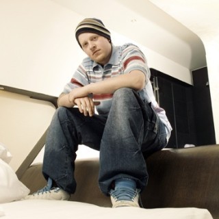 Nico Suave - Walking - Tekst piosenki, lyrics - teksciki.pl