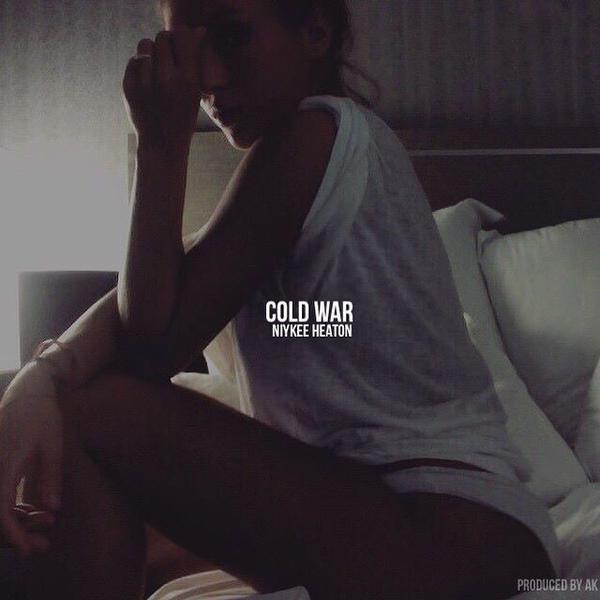 Niykee Heaton - Cold War - Tekst piosenki, lyrics - teksciki.pl