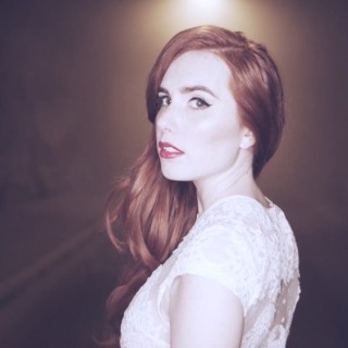 Noonie Bao - About to tell - acoustic live - Tekst piosenki, lyrics - teksciki.pl