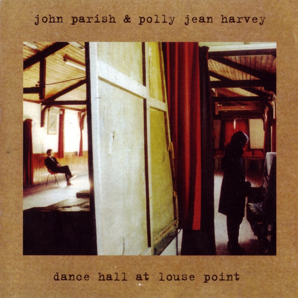 PJ Harvey - Urn With Dead Flowers In A Drained Pool - Tekst piosenki, lyrics - teksciki.pl