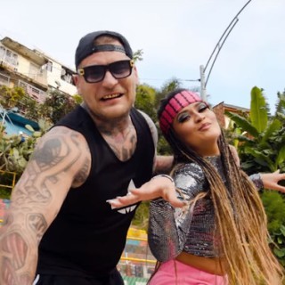 Popek - Popek feat. Chika Toro - Polombia - Tekst piosenki, lyrics - teksciki.pl