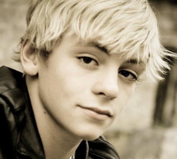 Ross Lynch - Can't Stop Singing - Tekst piosenki, lyrics - teksciki.pl