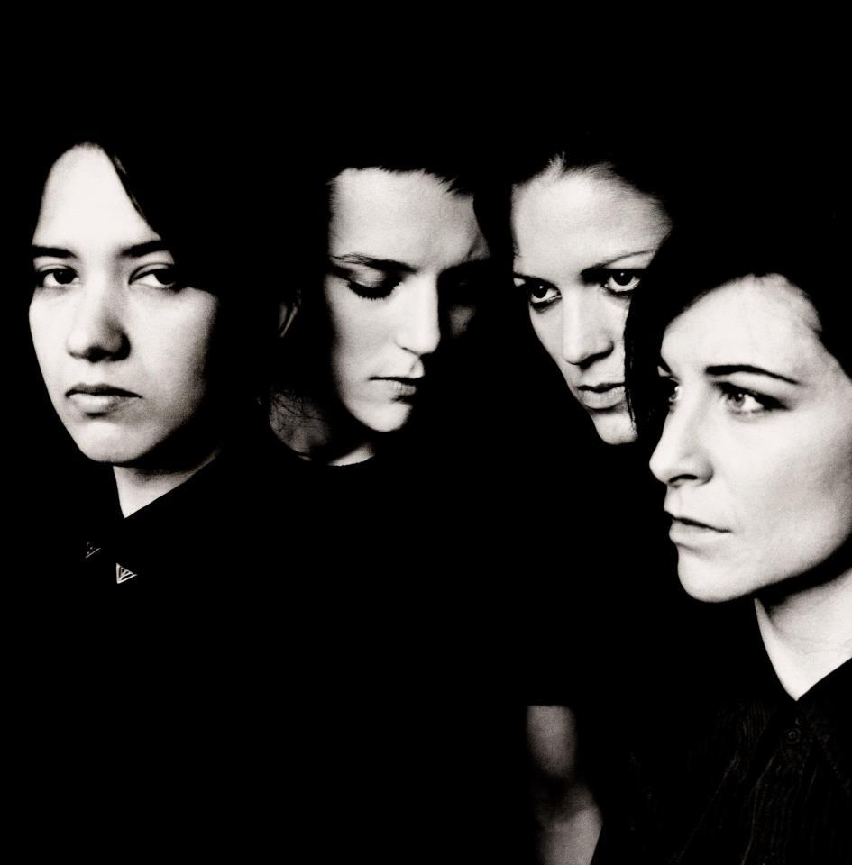 Savages - City's Full - Tekst piosenki, lyrics - teksciki.pl