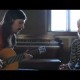 Seth Avett & Jessica Lea Mayfield - Between the Bars - Tekst piosenki, lyrics - teksciki.pl