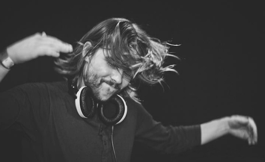 Seven Lions - Tyven - Tekst piosenki, lyrics - teksciki.pl