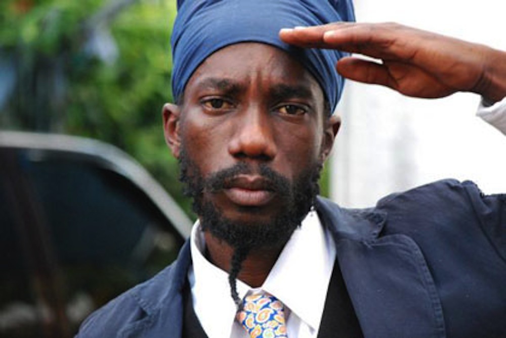 Sizzla - I'm living - Tekst piosenki, lyrics - teksciki.pl