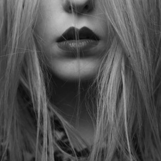 Svrcina - Who Are You? - Tekst piosenki, lyrics - teksciki.pl