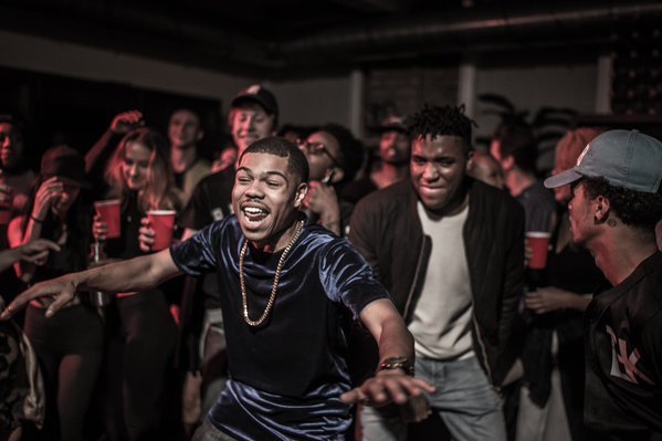 Taylor Bennett - Happy Place - Tekst piosenki, lyrics - teksciki.pl