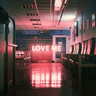 The 1975 - Love Me - Tekst piosenki, lyrics - teksciki.pl