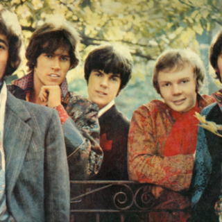 The Bee Gees - Too Much Heaven (DVD) - Tekst piosenki, lyrics - teksciki.pl