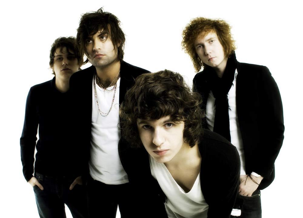 The Kooks - All Over Town - Tekst piosenki, lyrics - teksciki.pl