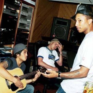 The Neptunes - Intro - Tekst piosenki, lyrics - teksciki.pl