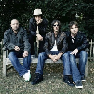 The Verve - She's A Superstar - Tekst piosenki, lyrics - teksciki.pl