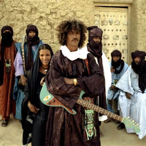 Tinariwen - Tenere Taqqim Tossam (Jealous Desert) - Tekst piosenki, lyrics - teksciki.pl