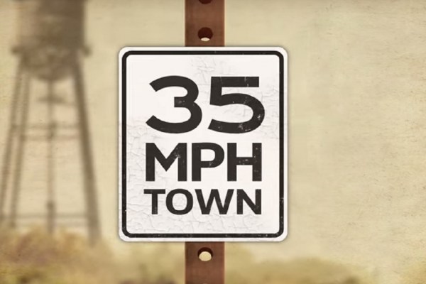 Toby Keith - 35 MPH Town - Tekst piosenki, lyrics - teksciki.pl